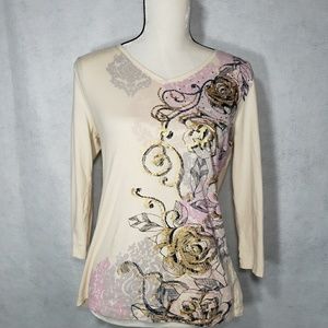 Nicolle Miller Top M flowers